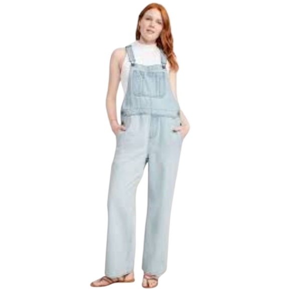 Gap Light Wash Denim Jean Overalls Size Medium - Picture 1 of 5